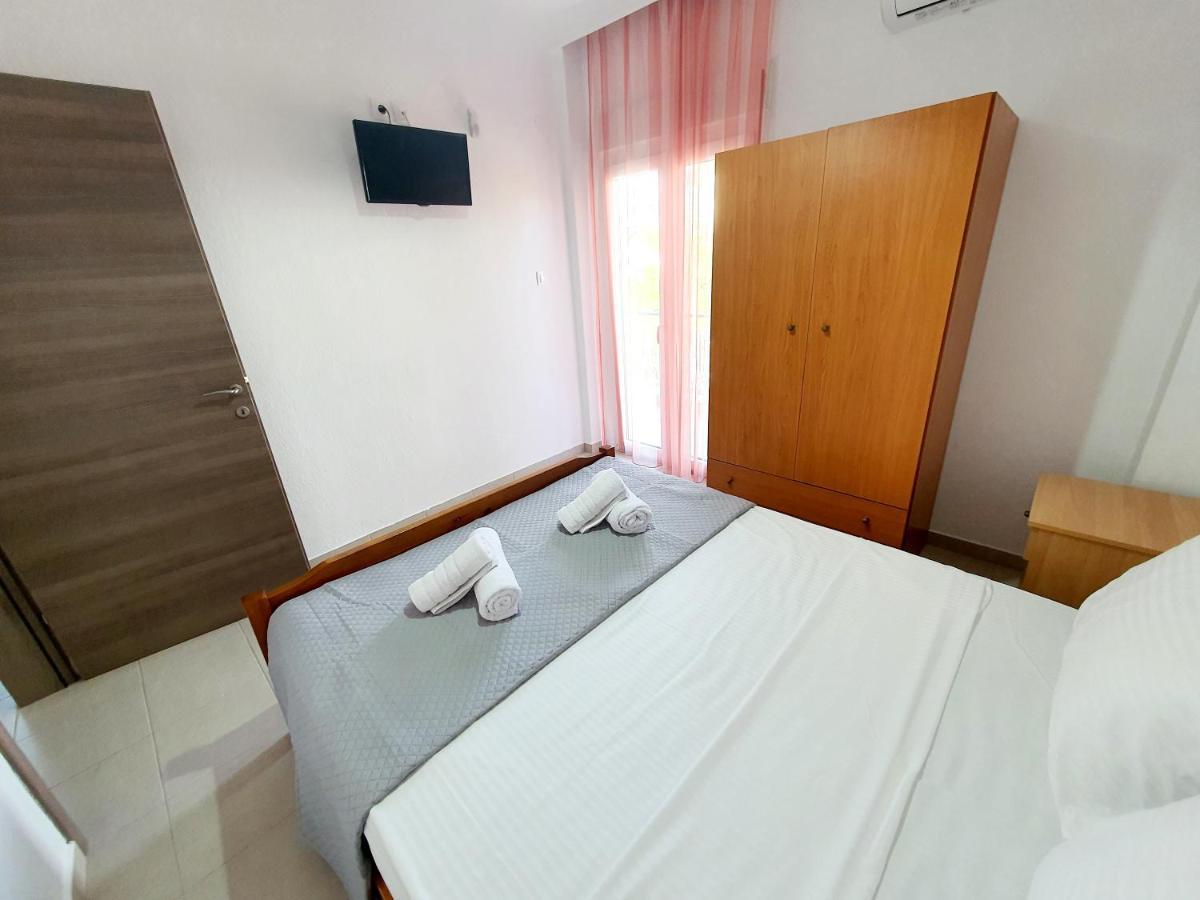 Cozy & Cool Apartment N1 30M From Sea Nea Kallikrateia Exterior photo