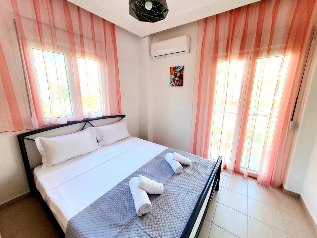 Cozy & Cool Apartment N1 30M From Sea Nea Kallikrateia Exterior photo