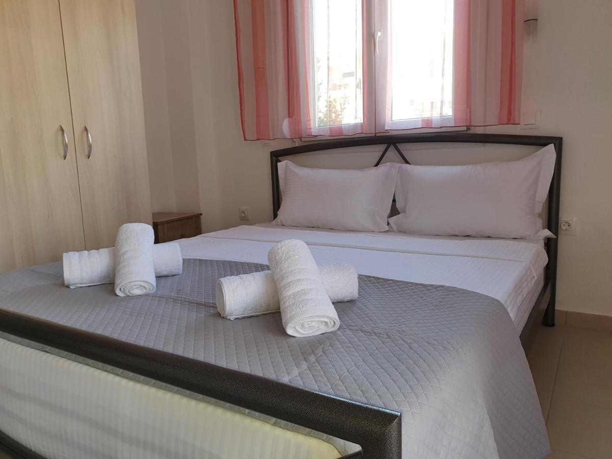 Cozy & Cool Apartment N1 30M From Sea Nea Kallikrateia Exterior photo